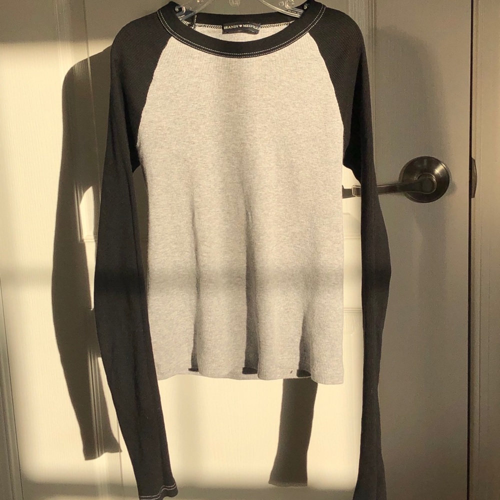 Brandy Melville Long Sleeve Bella Top
